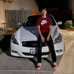 Meet your Posher, Jonathan